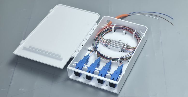 Hộp phối quang ODF 8FO vỏ nhựa treo tường