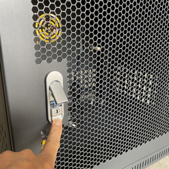 Tủ rack 10UD500 1