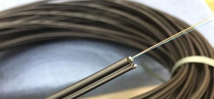 Dây cáp quang 4fo ống lỏng