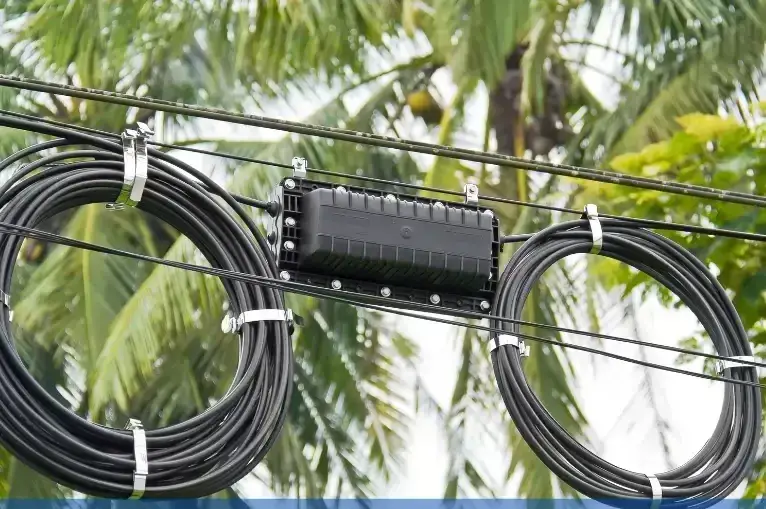 Khám Phá Cáp Quang Làm Bằng Gì – Từ Nguyên Liệu Đến Công Nghệ Khám Phá Cáp Quang Làm Bằng Gì – Từ Nguyên Liệu Đến Công Nghệ